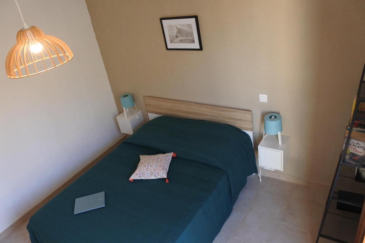 1407 - Proche Tour Luma Holiday home